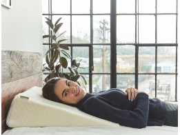 Wedge Pillow - W1001